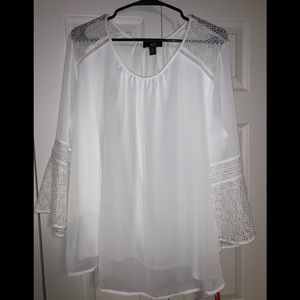 Women’s white bell sleeve blouse